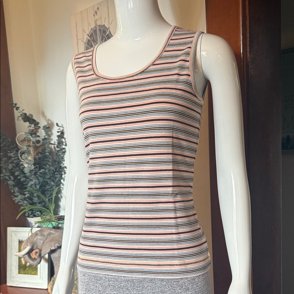 NWT northern reflections size small cotton Striped Sleeveless Top